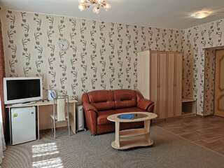 Гостиница Визит Ковров Cемейный номер с собственной ванной комнатой-3